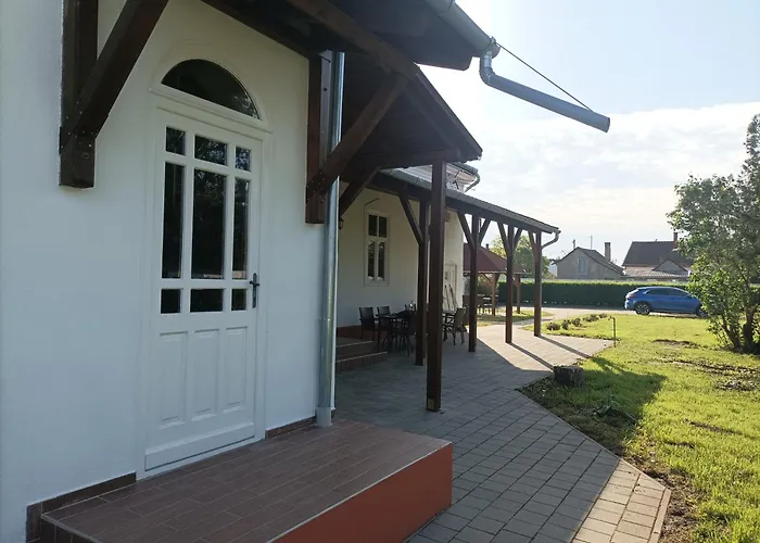 Maison d'hôtes Thermália - Tulipán 3*